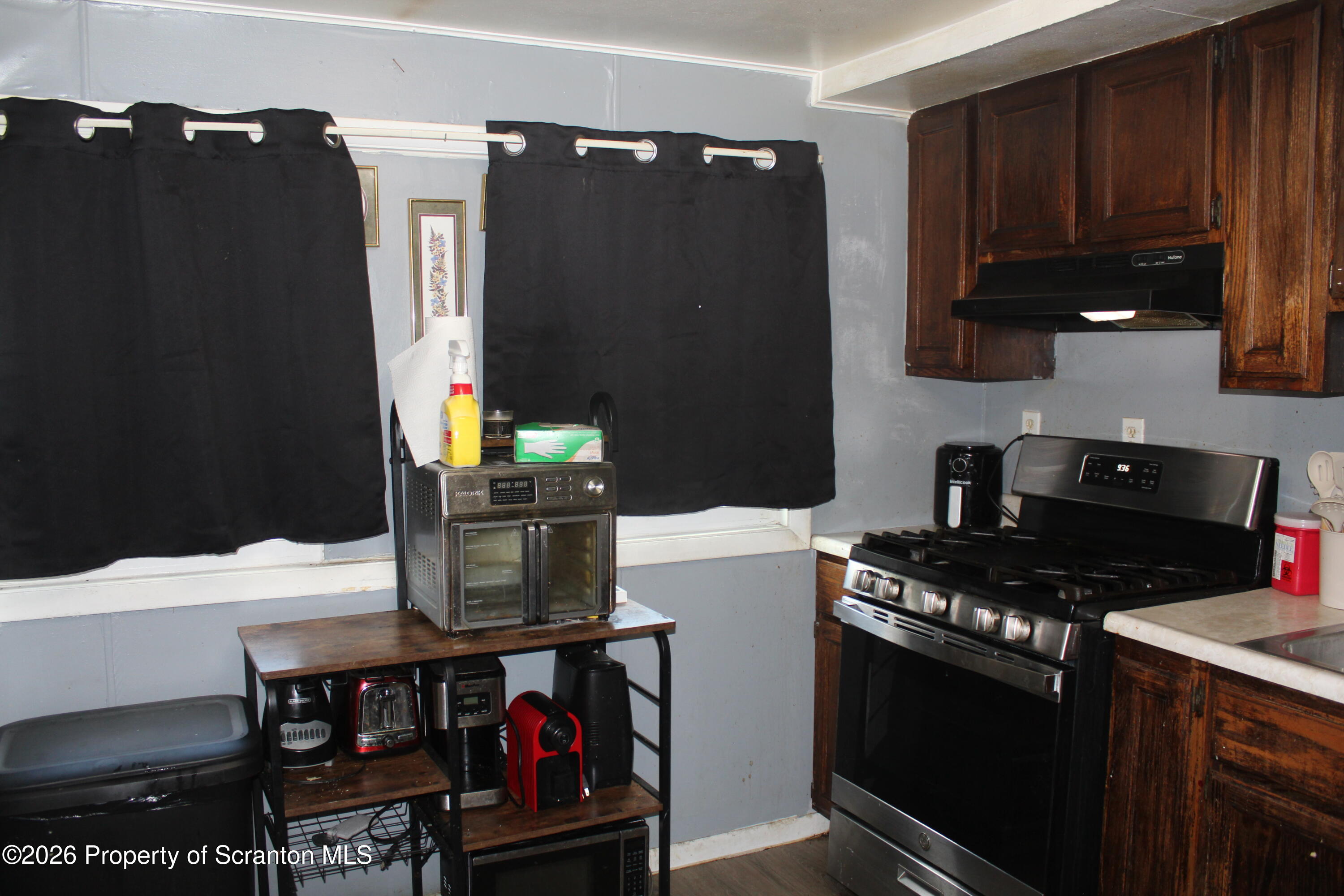 323 Union Street Taylor, PA 18517 - Photo 33 of 44 IMG_7276