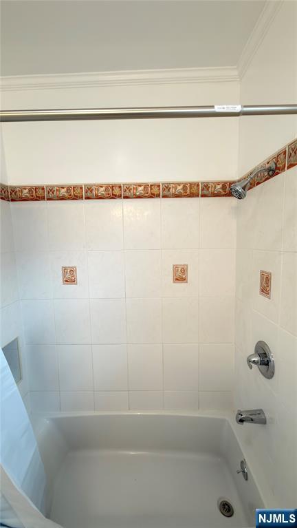 376 Delano Place, Unit 2 Fairview, NJ 07022 - Photo 14 of 21 a bathroom with a shower