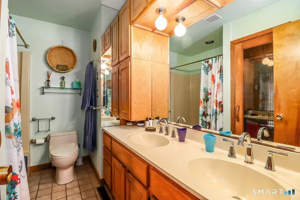 $625,000 | 70 Tamarack Road, New Milford, CT 06776