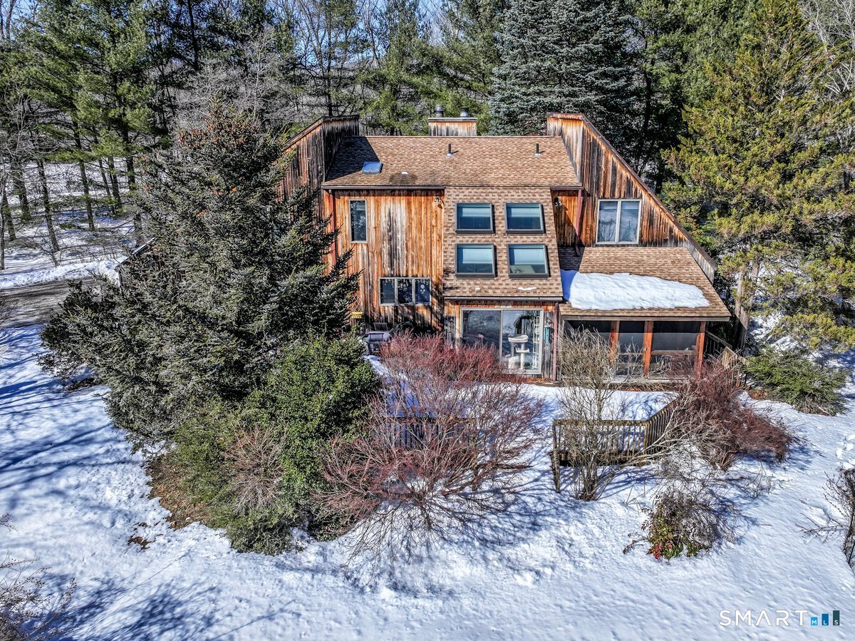 70 Tamarack Road New Milford, CT 06776 - Photo 4 of 40