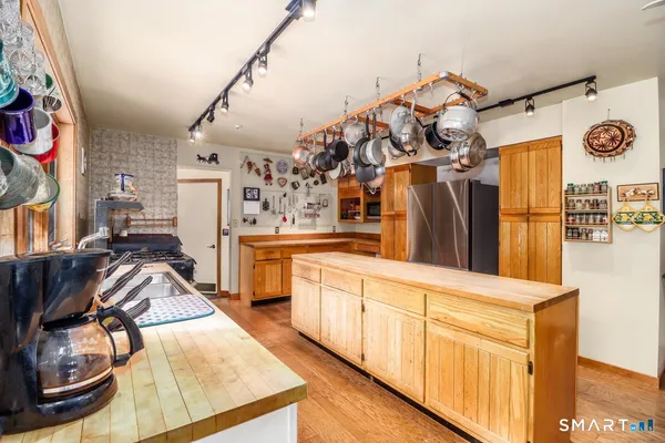 $625,000 | 70 Tamarack Road, New Milford, CT 06776