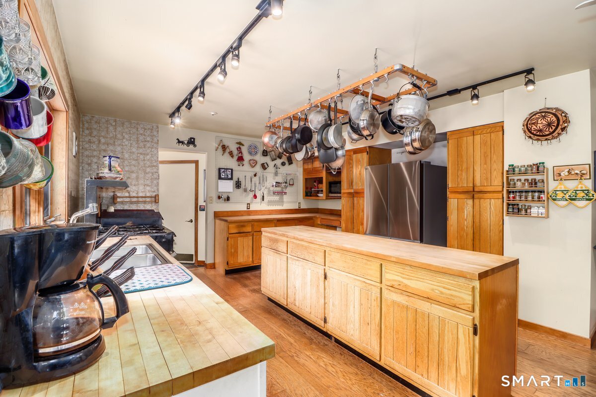 70 Tamarack Road New Milford, CT 06776 - Photo 8 of 40