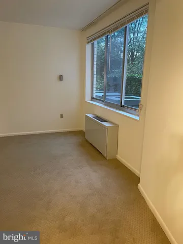 $1,450 | 10401 Grosvenor Place, Unit 328, Rockville, MD 20852