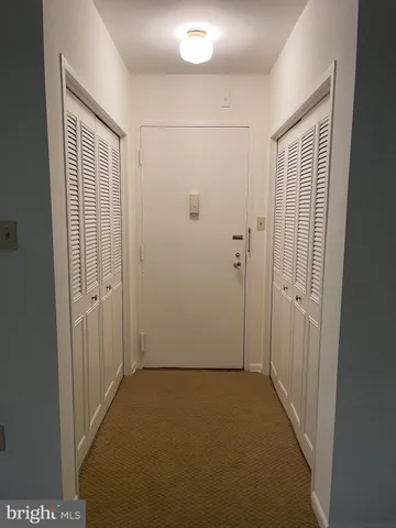 $1,450 | 10401 Grosvenor Place, Unit 328, Rockville, MD 20852