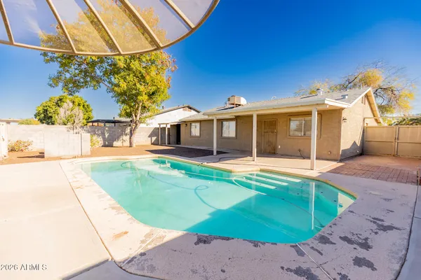 $2,595 | 2126 West Hermosa Drive, Tempe, AZ 85282