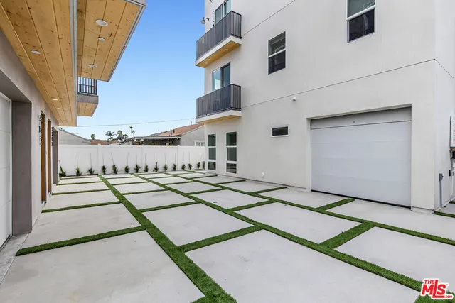 a view of a storage & utility room