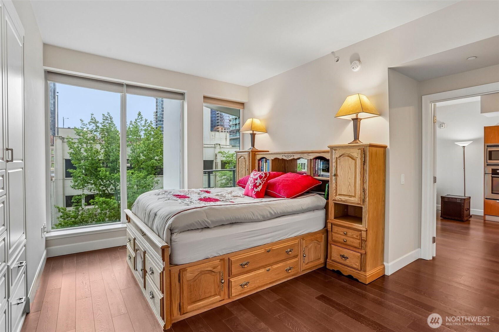 1920 4th Avenue, Unit 504 Seattle, WA 98101 - Photo 15 of 38