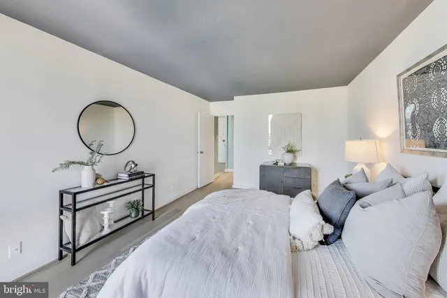 $324,990 | 490 M Street Southwest, Unit W802, Washington, DC 20024