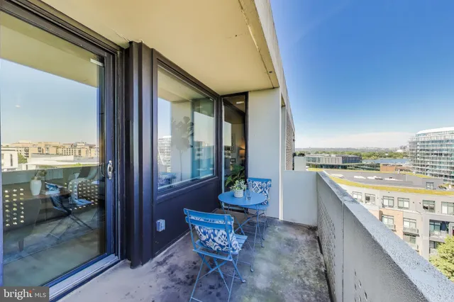 $324,990 | 490 M Street Southwest, Unit W802, Washington, DC 20024