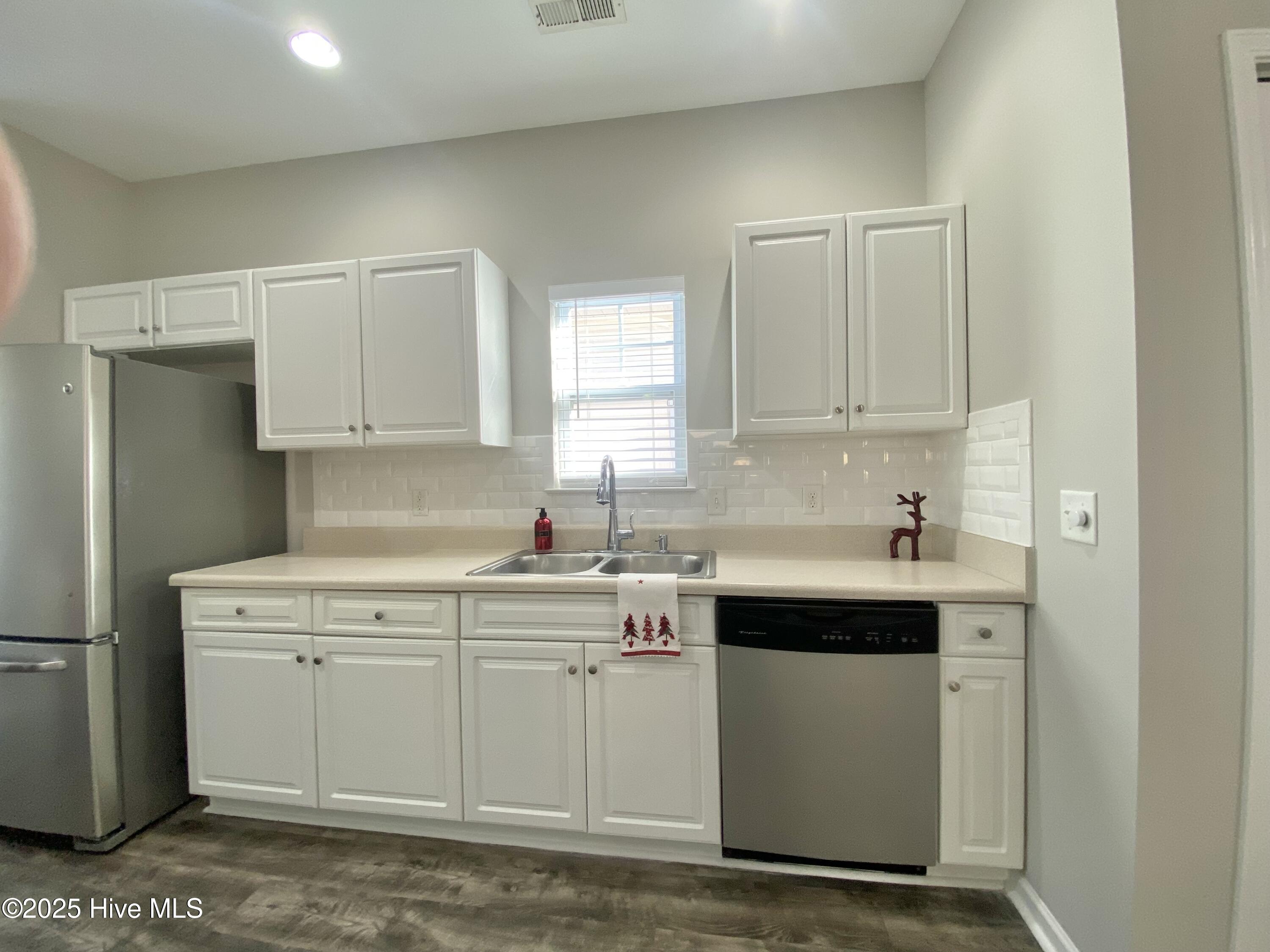 842 Kiawah Lane Wilmington, NC 28412 - Photo 11 of 51 IMG_3273