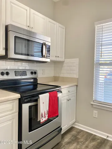 $1,950 | 842 Kiawah Lane, Wilmington, NC 28412