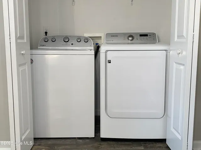 $1,950 | 842 Kiawah Lane, Wilmington, NC 28412