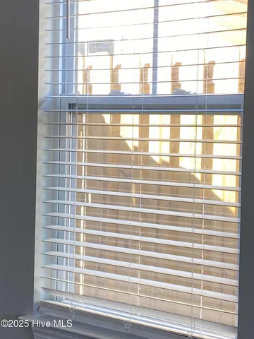 $1,950 | 842 Kiawah Lane, Wilmington, NC 28412