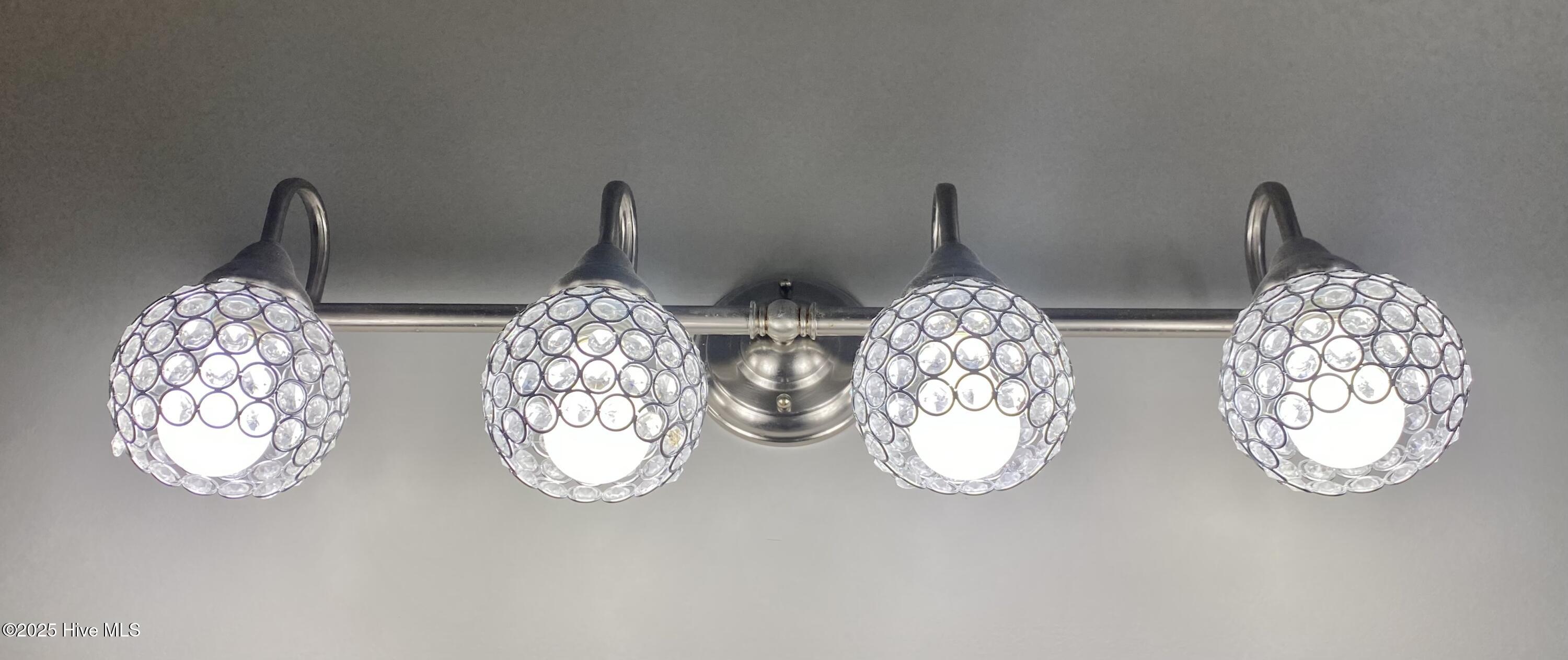 842 Kiawah Lane Wilmington, NC 28412 - Photo 27 of 51 Lights in Primary