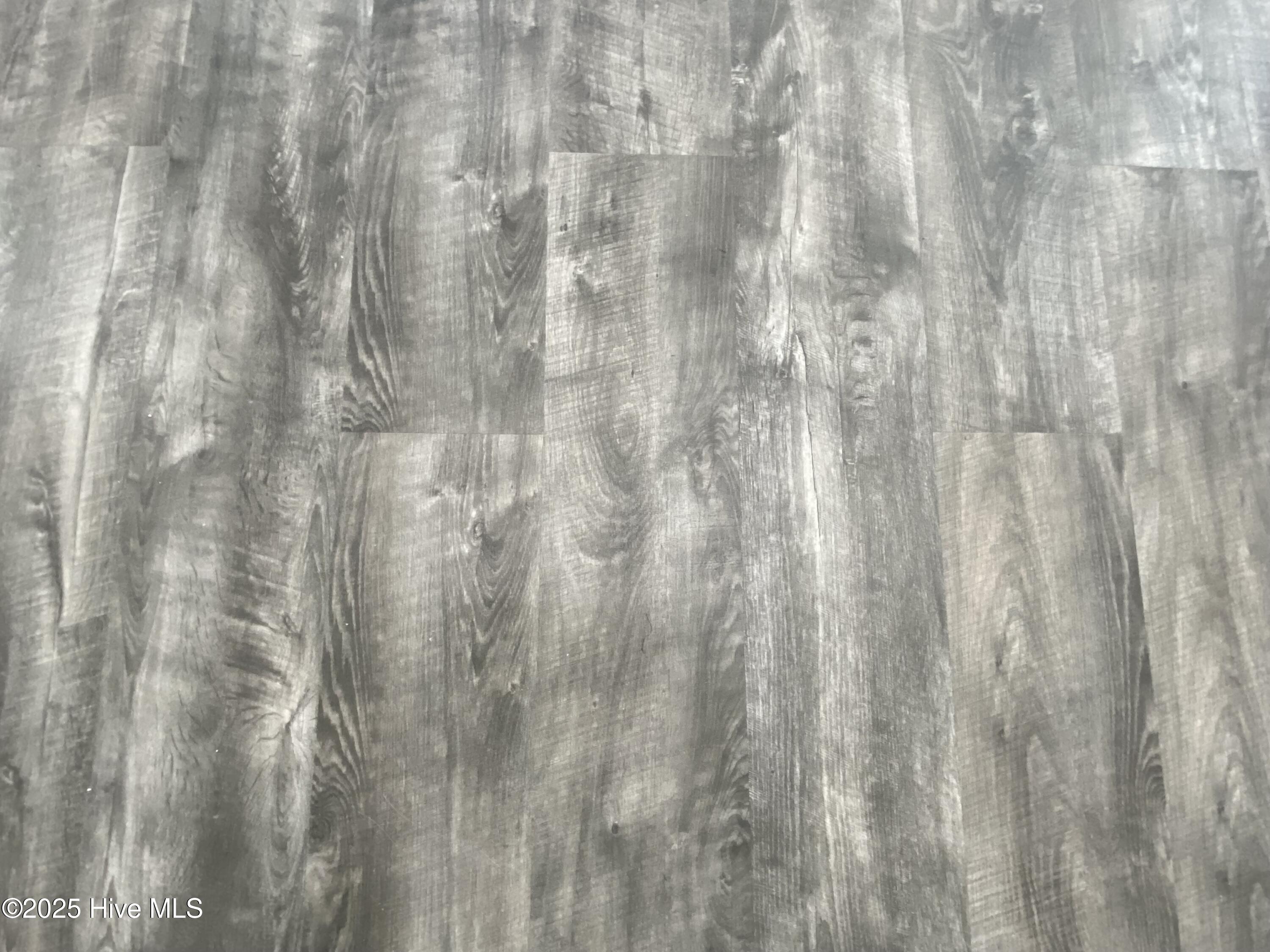 842 Kiawah Lane Wilmington, NC 28412 - Photo 34 of 51 Flooring LVT