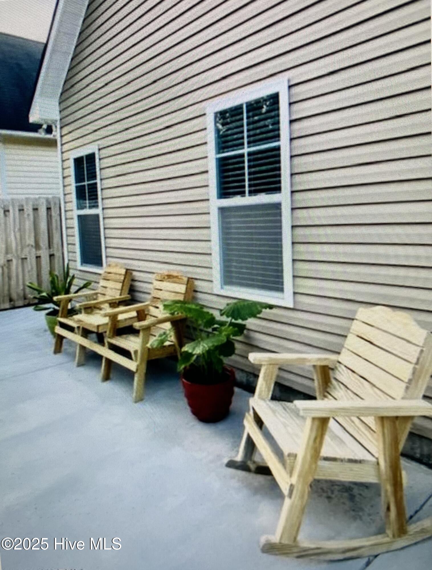 842 Kiawah Lane Wilmington, NC 28412 - Photo 37 of 51 Backyard is cement