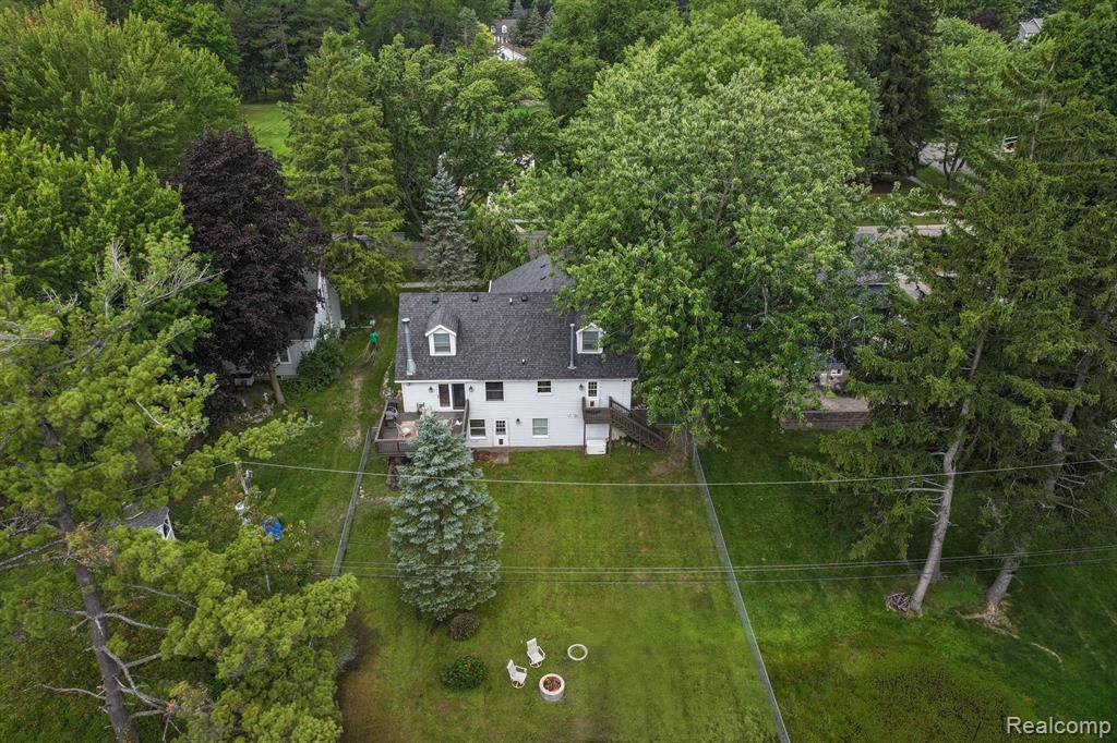 319 Riddle Street Howell, MI 48843 - Photo 38 of 45