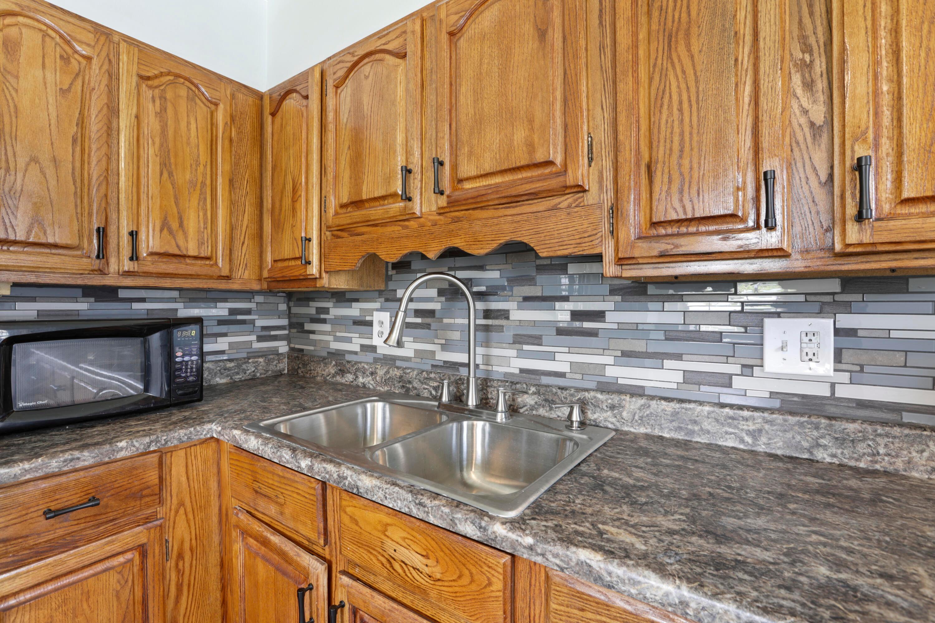168 Calahan Road Columbus, OH 43207 - Photo 13 of 24 Kitchen
