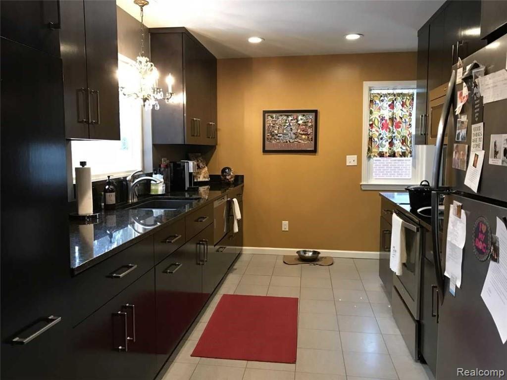 4158 Amherst Road Royal Oak, MI 48073 - Photo 6 of 25