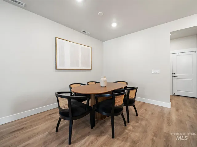 $385,000 | 207 South Pecknold Lane, Star, ID 83669