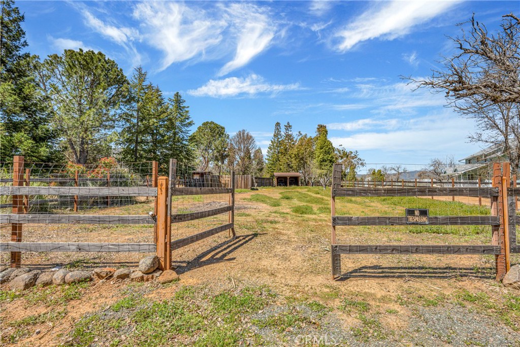 3125 Ranch Court Lakeport, CA 95453 - Photo 44 of 57 Approx. 1/2 Acre Corral