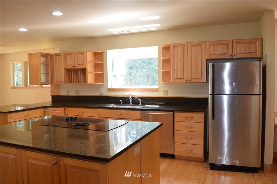 2255 Woods Road East Port Orchard, WA 98366 - Photo 14 of 38 Gallery Image 14