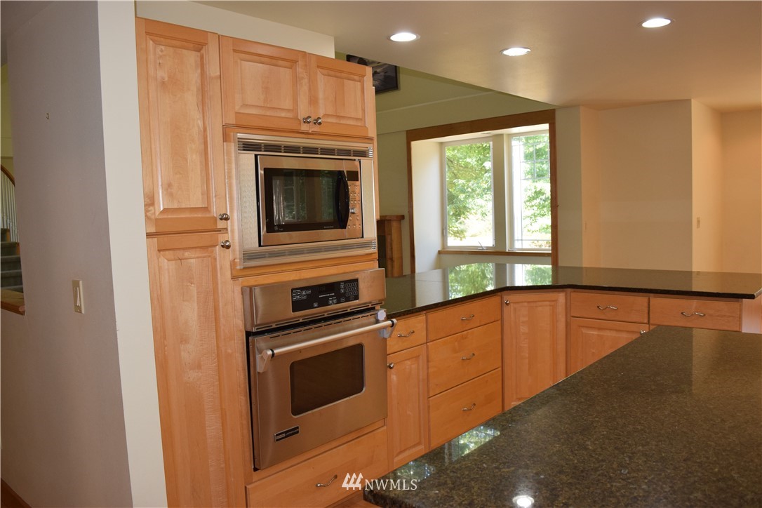 2255 Woods Road East Port Orchard, WA 98366 - Photo 18 of 38 Gallery Image 18