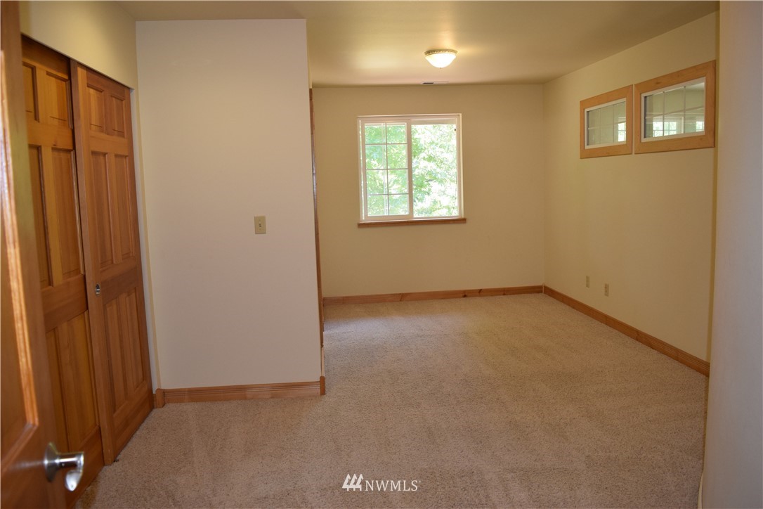 2255 Woods Road East Port Orchard, WA 98366 - Photo 24 of 38 Gallery Image 24