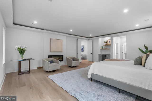 $2,269,900 | 3418 Arnold Lane, Falls Church, VA 22042