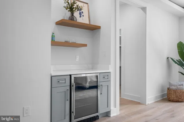 $2,269,900 | 3418 Arnold Lane, Falls Church, VA 22042