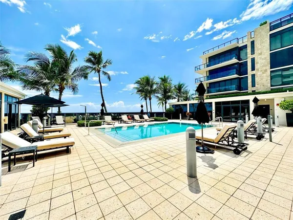 $2,224,000 | 2101 South Surf Road, Unit 2C, Hollywood, FL 33019