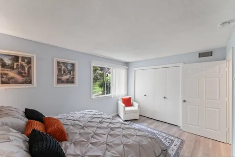 $269,000 | 352 Heritage Village, Unit B, Southbury, CT 06488