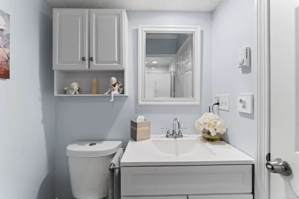 $269,000 | 352 Heritage Village, Unit B, Southbury, CT 06488