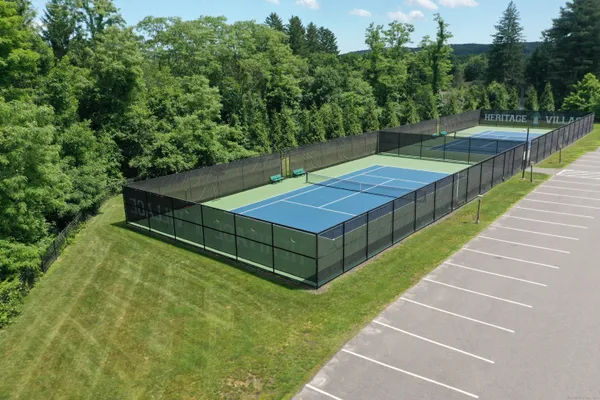 $269,000 | 352 Heritage Village, Unit B, Southbury, CT 06488