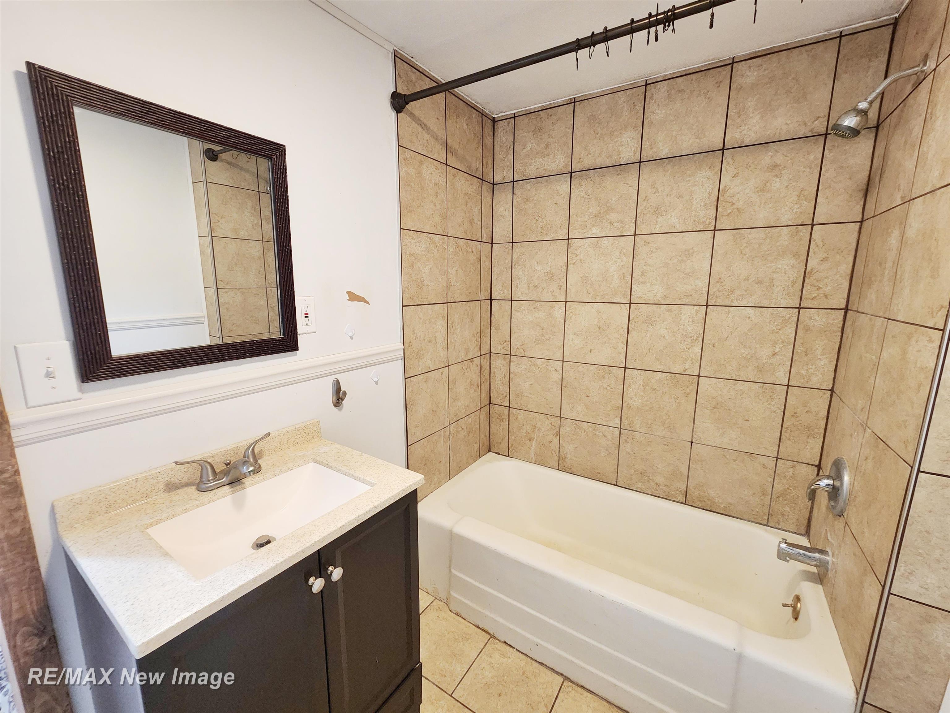 12000 Lakefield Road St. Charles, MI 48655 - Photo 23 of 39 50168912-deca7670-d2ec-4274-be79-017738178f43.JPG