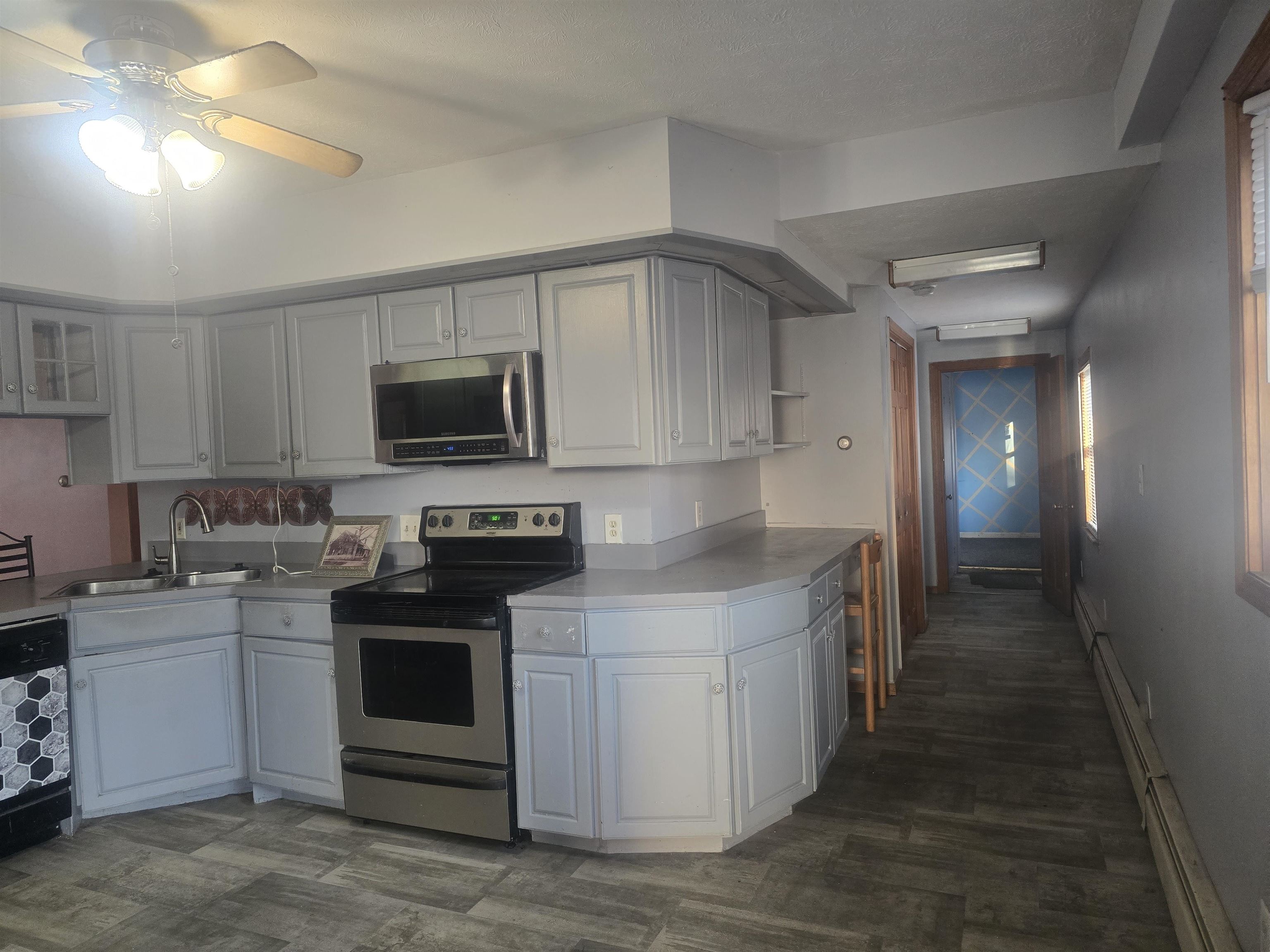 41 Main Street Allenstown, NH 03275 - Photo 4 of 35