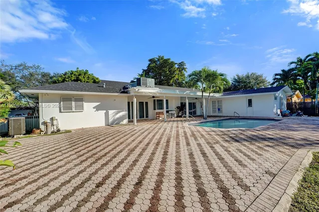 $1,940,000 | 4740 North 31st Court, Hollywood, FL 33021
