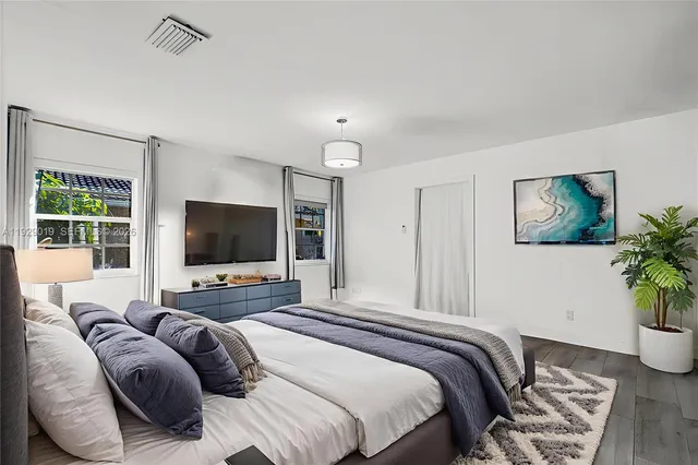 $1,940,000 | 4740 North 31st Court, Hollywood, FL 33021