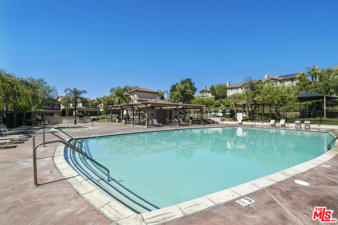 20536 Bergamo Way Porter Ranch, CA 91326 - Photo 33 of 34 Gallery Image 33