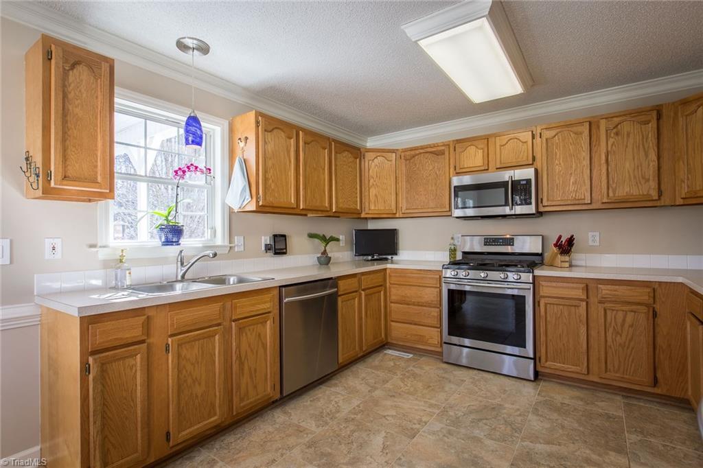 5430 Springhouse Farm Road Winston-Salem, NC 27107 - Photo 6 of 29 Gallery Image 6