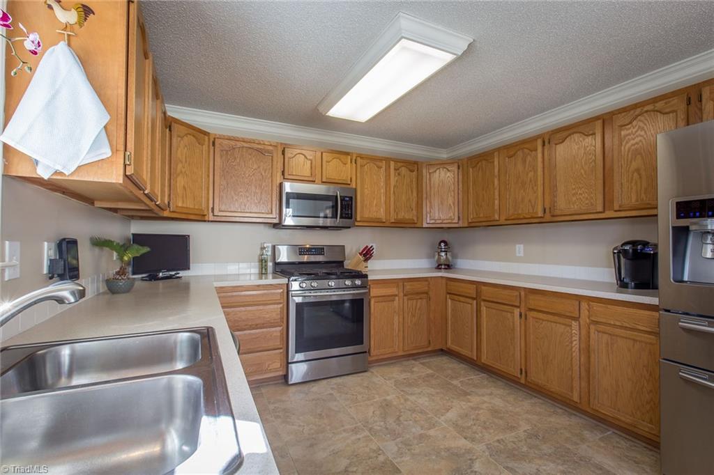 5430 Springhouse Farm Road Winston-Salem, NC 27107 - Photo 7 of 29 Gallery Image 7