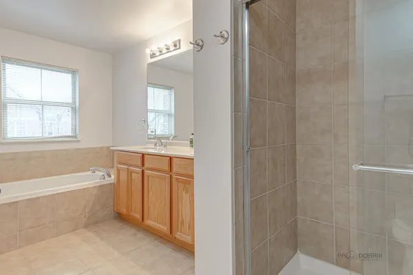 $3,350 | 726 Keystone Lane, Vernon Hills, IL 60061