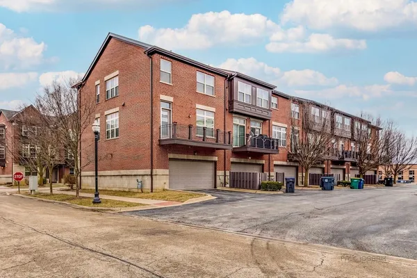 $3,350 | 726 Keystone Lane, Vernon Hills, IL 60061