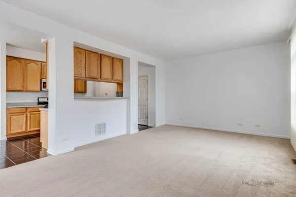 $3,350 | 726 Keystone Lane, Vernon Hills, IL 60061