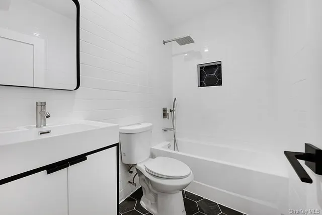 $2,480,000 | 38-40 215th Street | Bayside