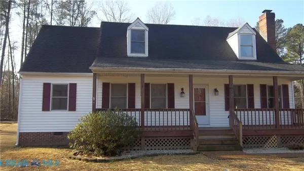 $299,000 | 128 North Oakes Circle, Saluda, VA 23149
