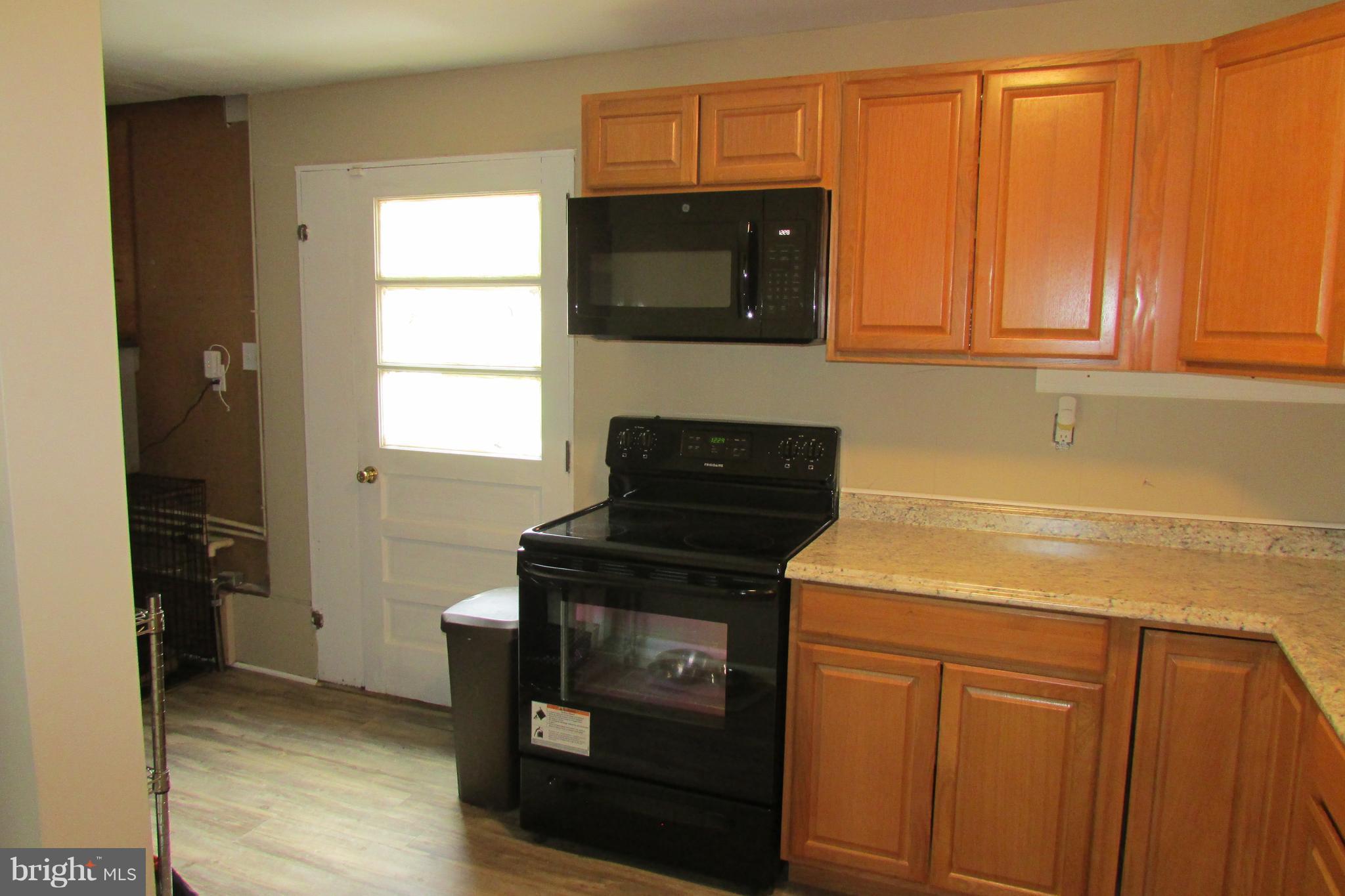 1070 Long Corner Road Mount Airy, MD 21771 - Photo 4 of 12 Kitchen