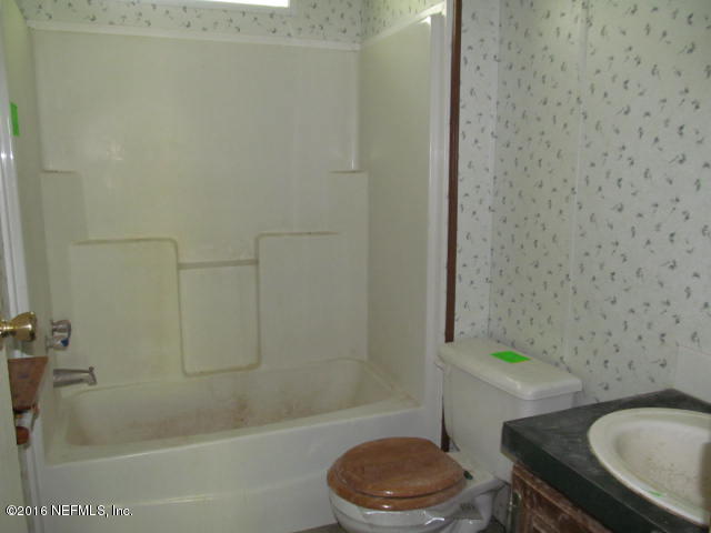 14554 Boney Road Jacksonville, FL 32226 - Photo 12 of 13 Bathroom