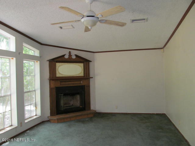 14554 Boney Road Jacksonville, FL 32226 - Photo 10 of 13 Family room