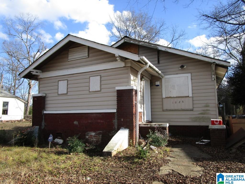 1025 Alabama Avenue Southwest Birmingham, AL 35211 - Photo 1 of 16